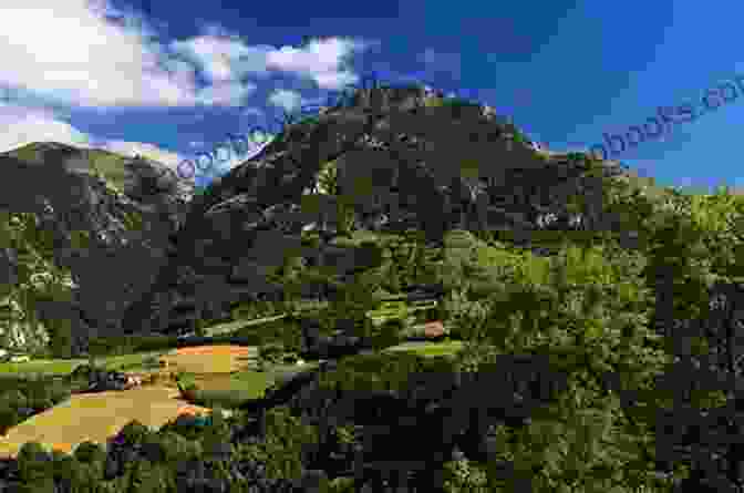 Panoramic View Of The Basque Country's Rugged Mountains And Lush Valleys L Pays Basque Pour Les Nuls